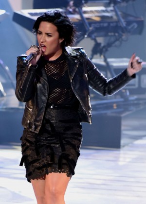 Demi Lovato - American Idol in Hollywood