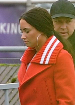 Demi Lovato - Arriving at Heathrow Airport in London