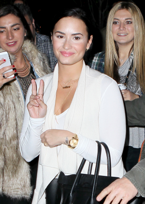 Demi Lovato - Arriving at her hotel in New York City