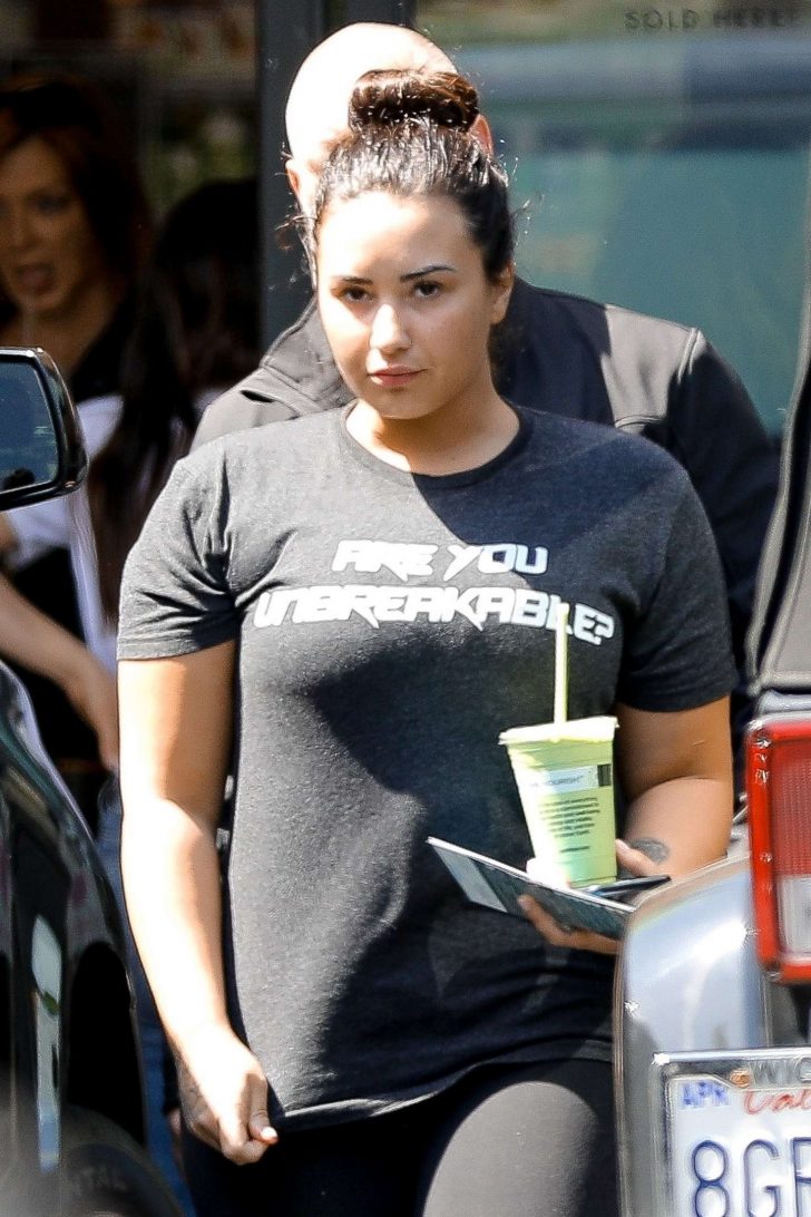 Demi Lovato - Grabs some juice after her workout in Los Angeles