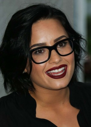 Demi Lovato - I Have A Dream Foundation 3rd Annual Dreamer Dinner in LA