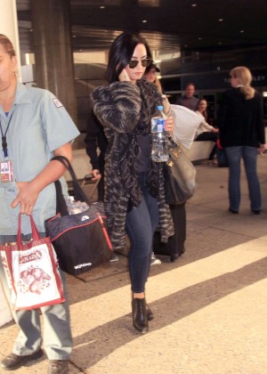 Demi Lovato - LAX airport in LA