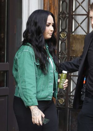 Demi Lovato - Leaving her hotel in Barcelona
