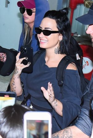 Demi Lovato - Makes her arrival in Sao Paulo