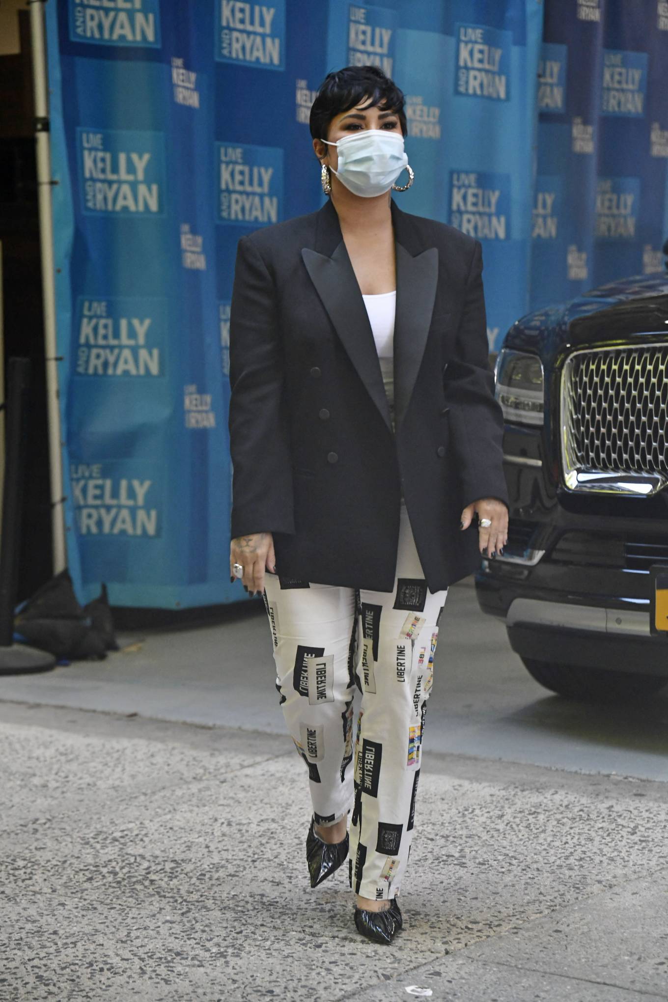 Demi Lovato 2021 : Demi Lovato – Outside the Live with Kelly and Ryan show in New York-05