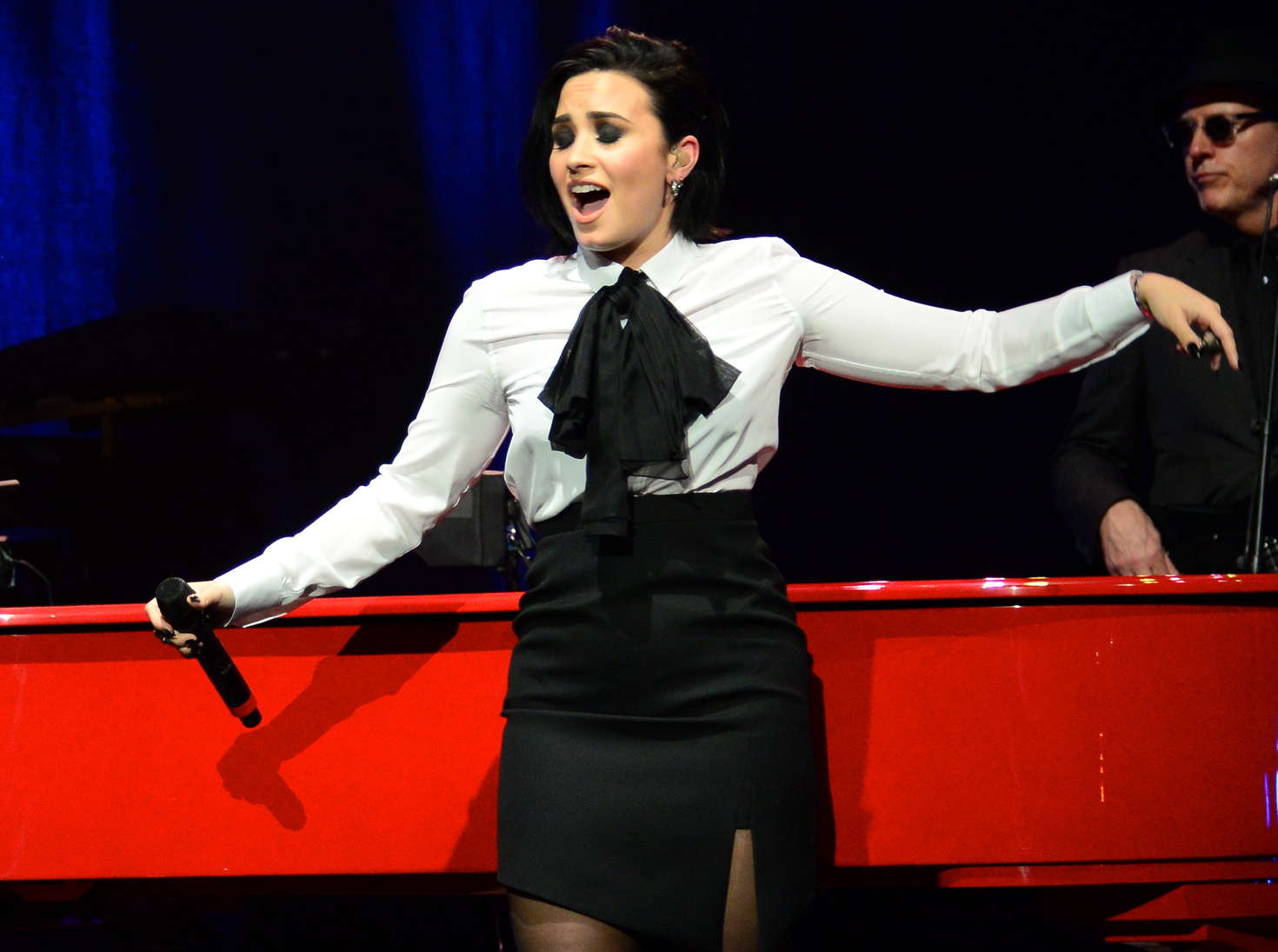 Demi Lovato 2016 : Demi Lovato: Performing with Elton John at the Wiltern -33