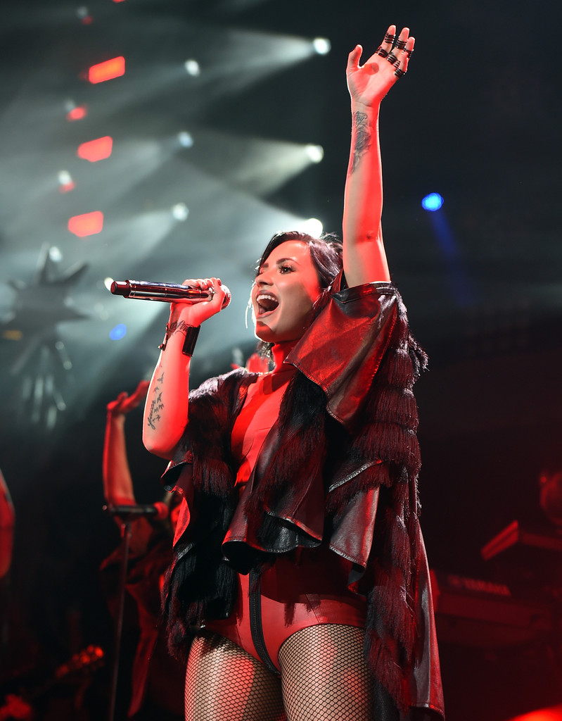 Demi Lovato 2015 : Demi Lovato: Performs at 1061 KISS FMs Jingle Ball 2015 -13