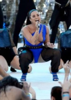 Demi Lovato - Pre-Taping for the 2017 MTV VMAs