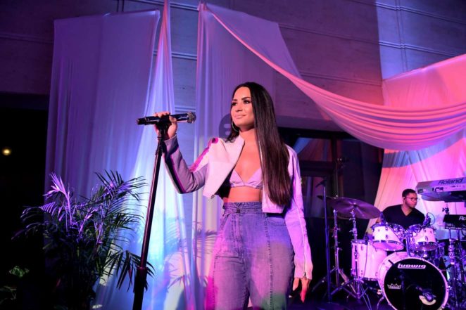 Demi Lovato - Private performance for Spotify Superfans in Los Angeles