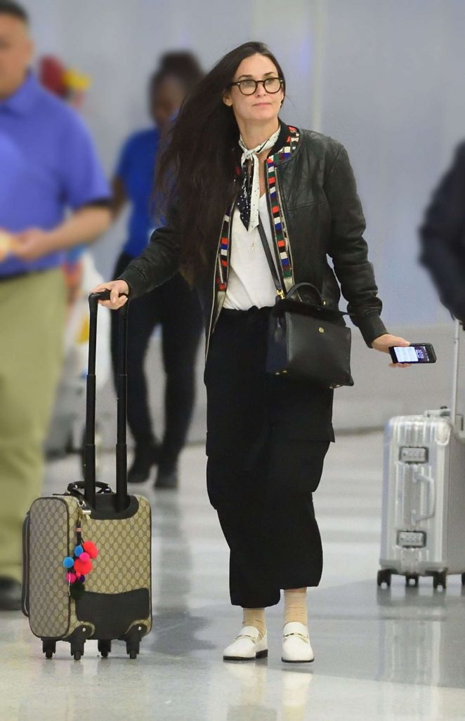 Demi Moore - Arrives at JFK airport in New York