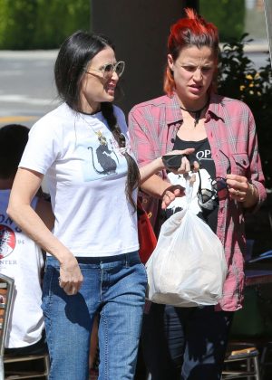Demi Moore at Pinches Tacos in West Hollywood
