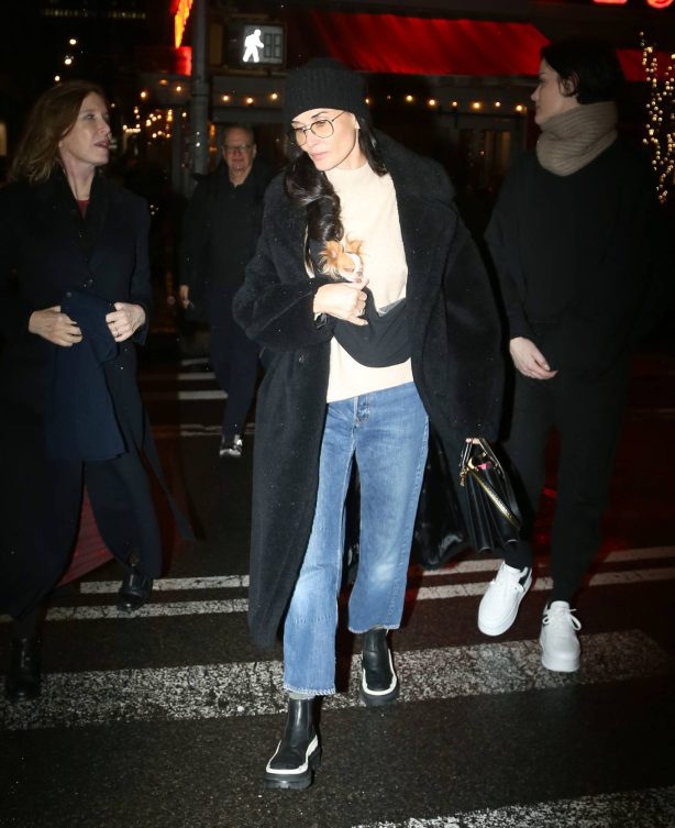 Demi Moore - With Jaimie Alexander and Laura Day Dine out in New York