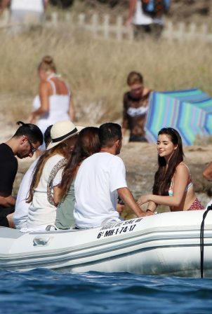 Demi Rose – Spotted with Friends In Ibiza – GotCeleb