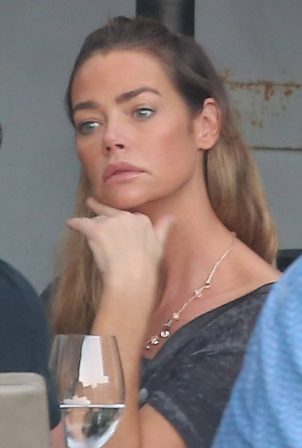 Denise Richards - Out for Dinner with Friends in Malibu