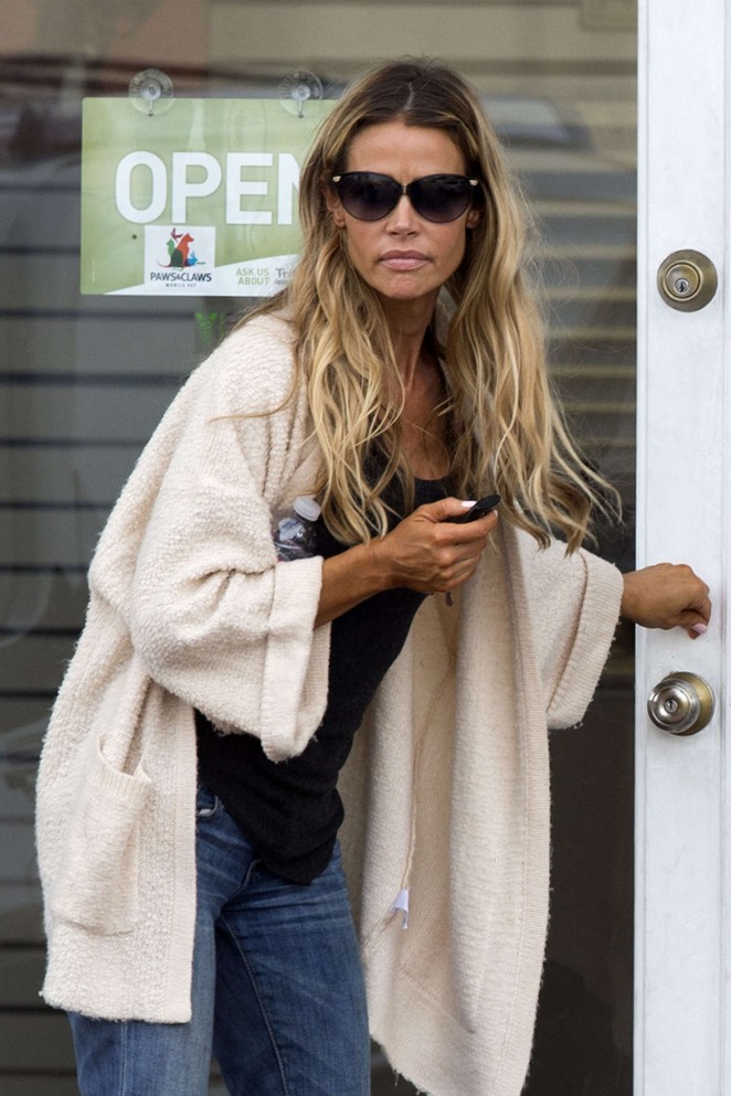 Denise Richards picking up her dog from the vets in Los Angeles