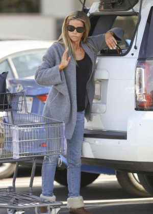 Denise Richards - Spotted at Bristol Farms in Woodland Hills