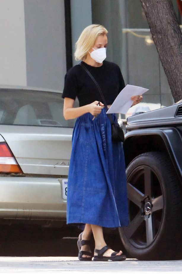 Diane Kruger - Shopping candids in Los Angeles