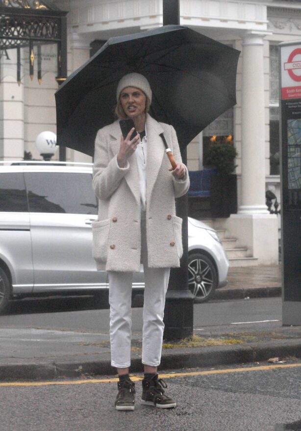Donna Air - Out in London