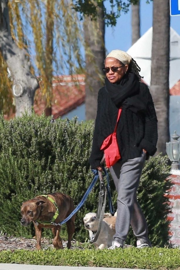 Doria Ragland - With her dogs out in Los Angeles