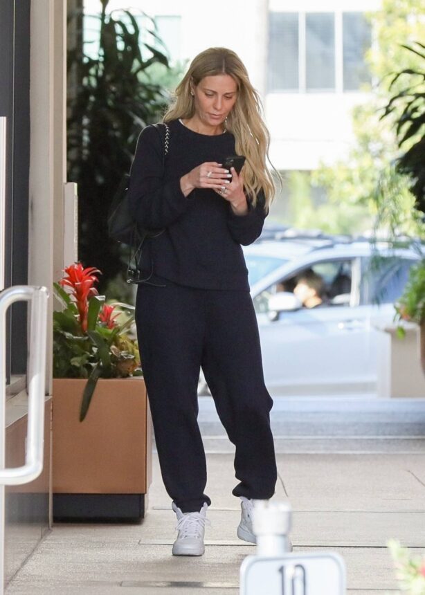Dorit Kemsley - Out in a sweats and sneakers in Beverly Hills