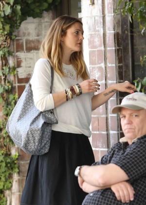 Drew Barrymore - Shopping in Beverly Hills