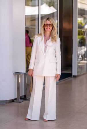 Edith Bowman - Posing at the Martinez Hotel during the 75th Cannes Film festival