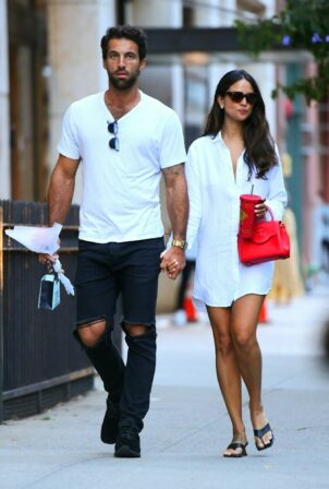 Eiza Gonzalez - With her boyfriend Paul Rabil on a stroll in New York