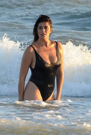 Elisa Isoardi - In a black swimsuit in Fiumicino