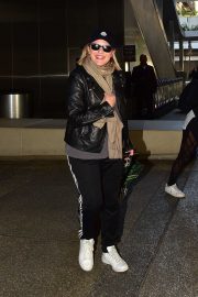 Elisabeth Moss - Is seen at LAX