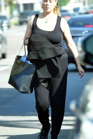 Elizabeth Berkley - Seen as she leaves a pilates class in Los Angeles