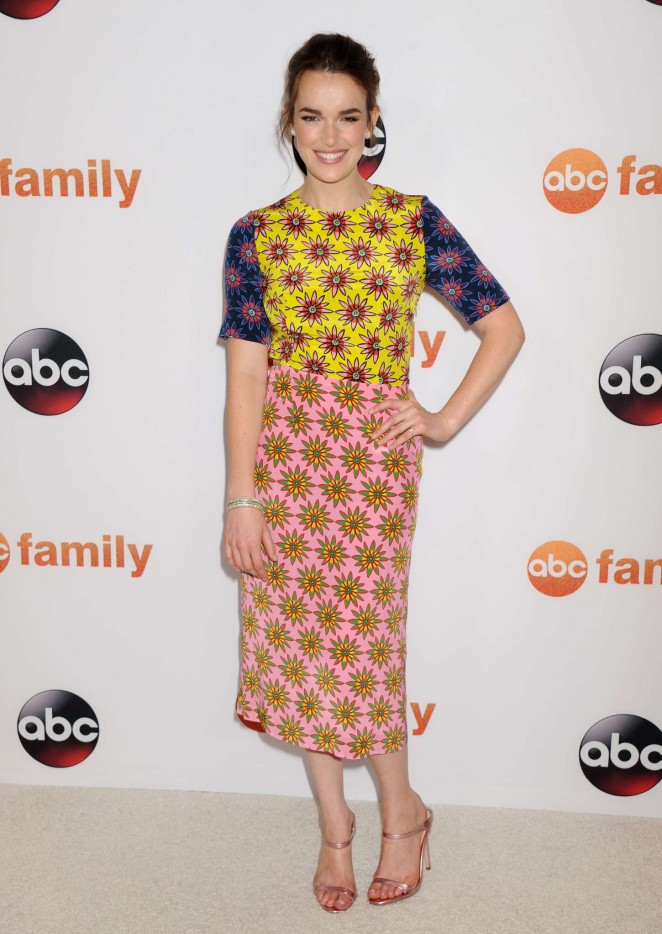 Elizabeth Henstridge - Disney ABC 2015 Summer TCA Press Tour Photo Call in Beverly Hills