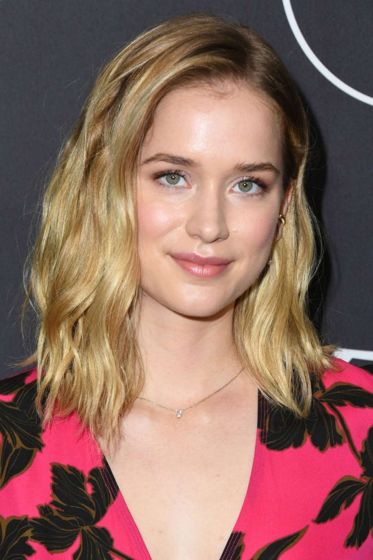 Index of /wp-content/uploads/photos/elizabeth-lail/2018-variety-s-power ...