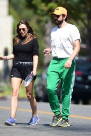 Elizabeth Olsen and Robbie Arnett - Head to their local gym in Studio City