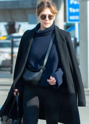 Elizabeth Olsen - Arrives at JFK Airport in NYC