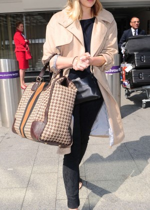 Elizabeth Olsen - Arriving to Heathrow airport in London