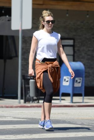 Elizabeth Olsen - Leaving a gym in Studio City