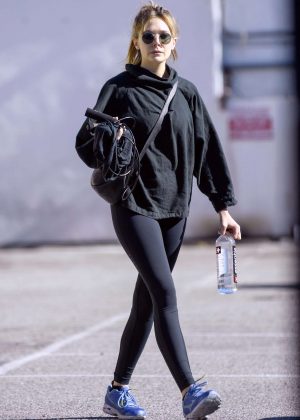 Elizabeth Olsen - Leaving the gym in Los Angeles