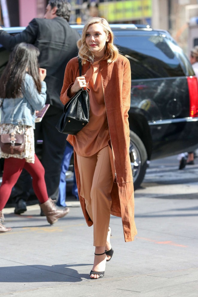 Elizabeth Olsen - Out and about in NYC