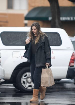 Elizabeth Olsen out for shopping in Los Angeles
