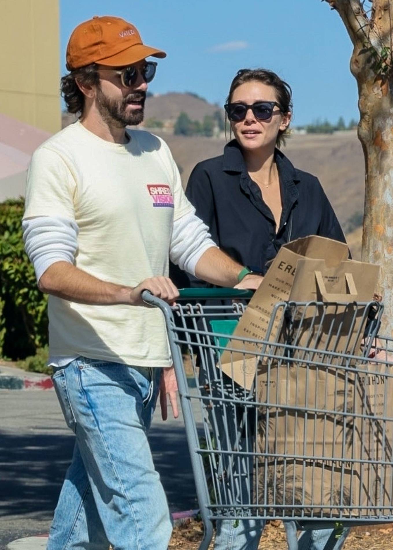 Elizabeth Olsen 2022 : Elizabeth Olsen – With her husband Robbie Arnett seen at Erewhon Market in LA-10