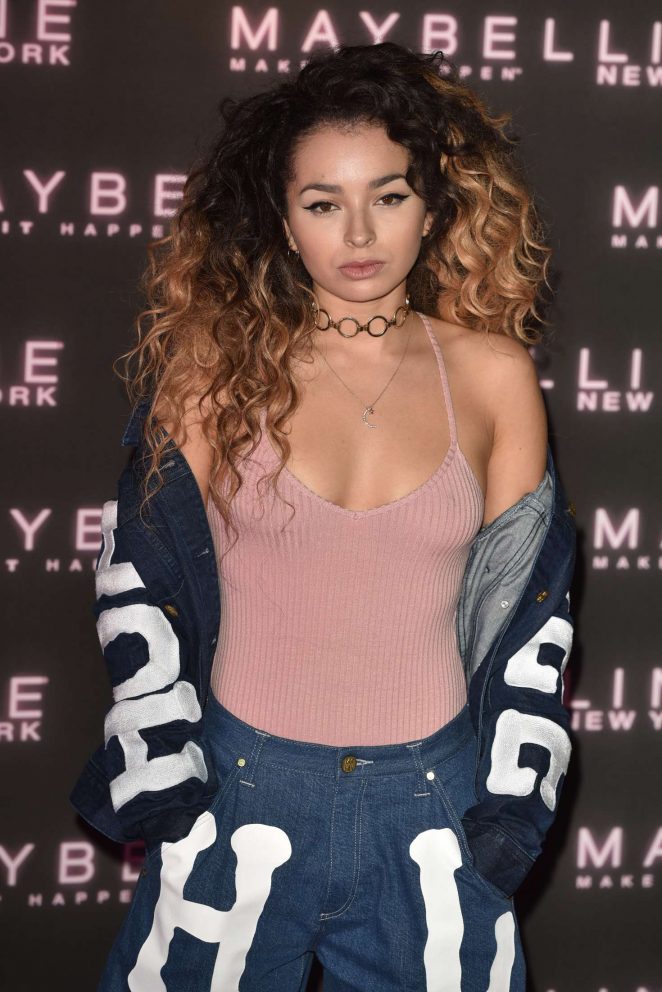 Ella Eyre - Maybelline Bring on the Night Party 2017 in London