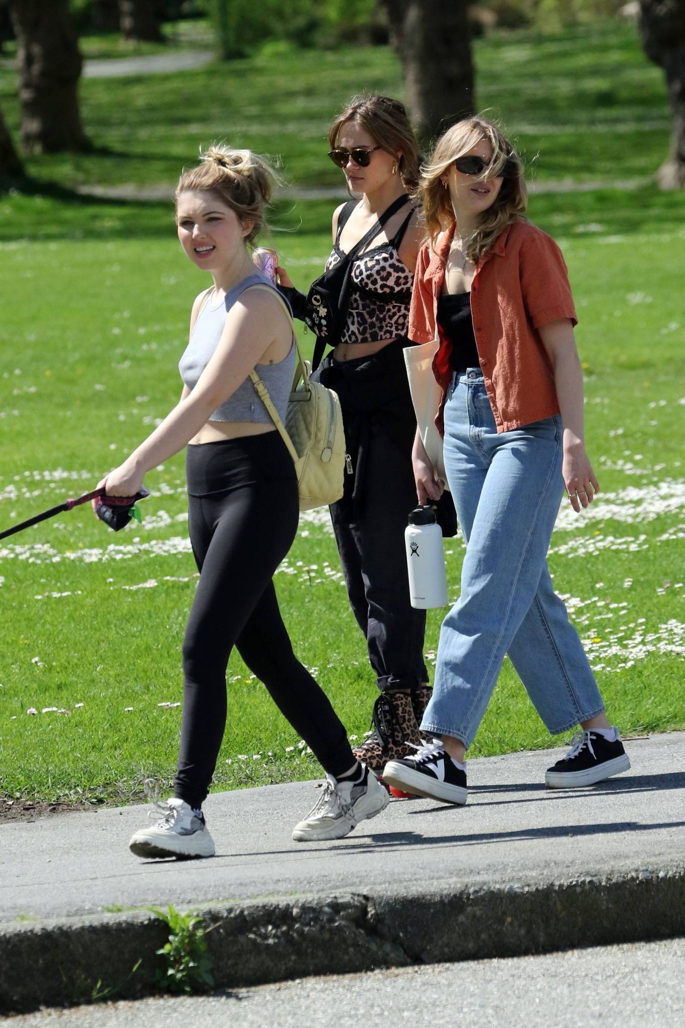 Ella Purnell 2021 : Ella Purnell – Rollerskate candids with Sammi Hanratty and Sophie Nelisse in Vancouver-15