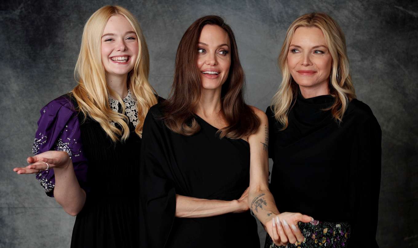 Elle Fanning 2019 : Elle Fanning Angelina Jolie and Michelle Pfeiffer – Promote Maleficent 2019-03