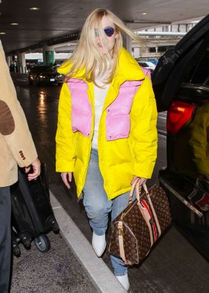 Elle Fanning - Arriving at LAX airport in LA