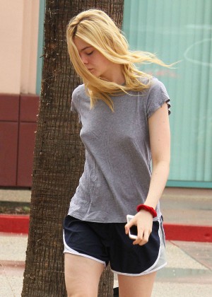 Elle Fanning - Headed to the gym in Studio City