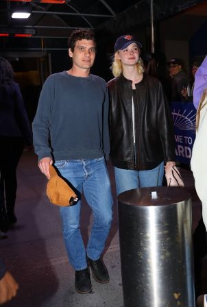 Elle Fanning - Seen at Knicks game in New York