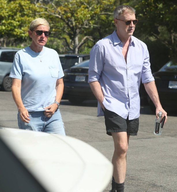 Ellen DeGeneres - On a lunch with her brother Vance DeGeneres in Montecito