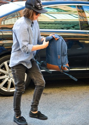 Ellen Page - Arriving at the Bowery Hotel in NYC