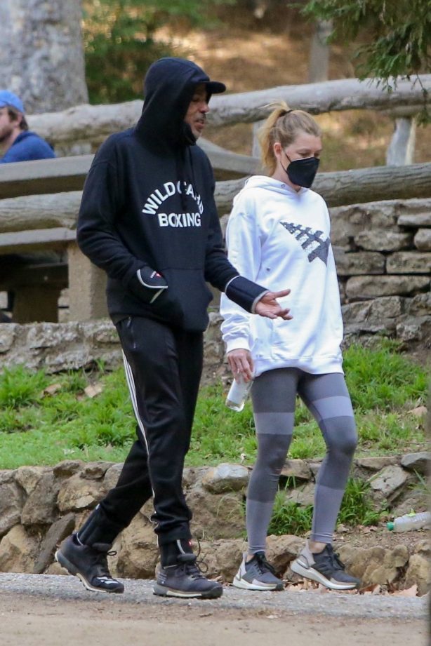 Ellen Pompeo - Hike candids with her husband Chris Ivery in the hills at Griffith Park in Los Feliz