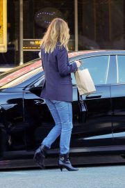 Ellen Pompeo in black and blue to buy ice cream at McConnell's in Studio City